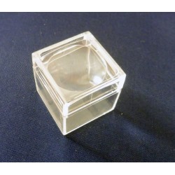 Scatola trasparente con coperchio lente