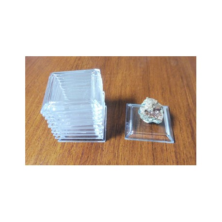 Basetta in plastica trasparente quadrata 4x4 cm altezza 0,5