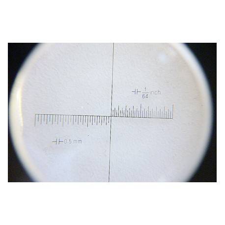 Lente auto illuminante con reticolo e croce centrale